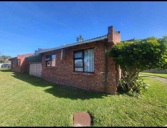 2 BEDROOM TOWNHOUSE FOR SALE IN KAMMA PARK